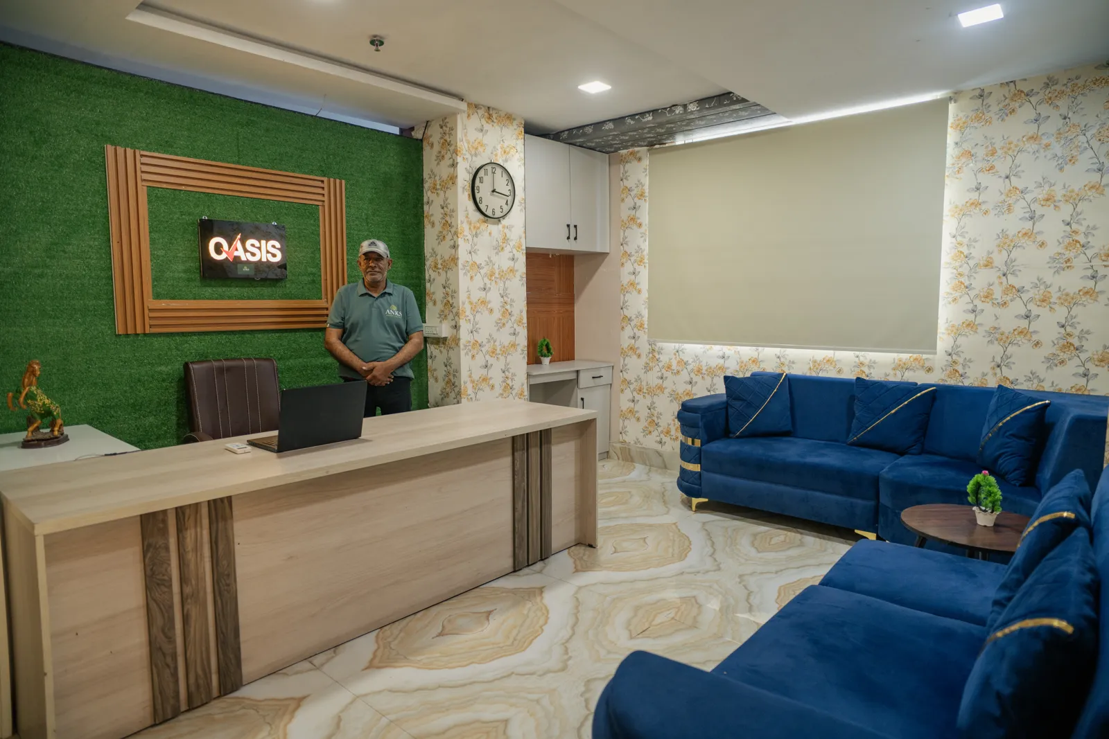 Hotel Oasis