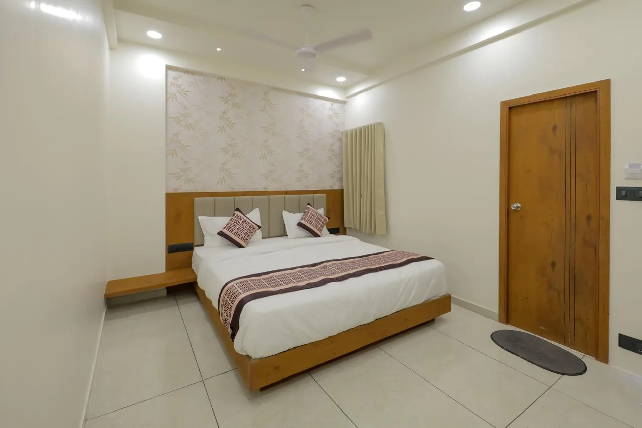 ShreeJi Inn